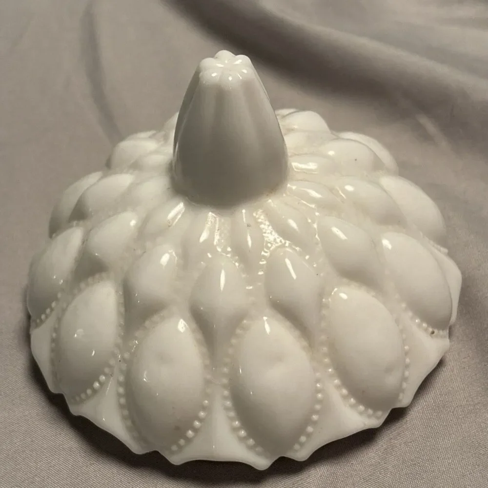 Fostoria Milk Glass Heavy‎ Pedestal Dish With Lid